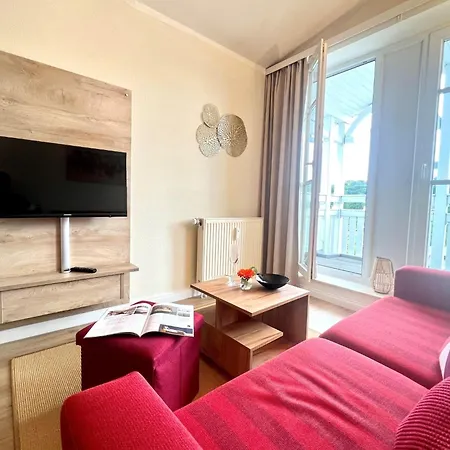 Moderne Mit Balkon Und Wlan In Sellin (Rugen)