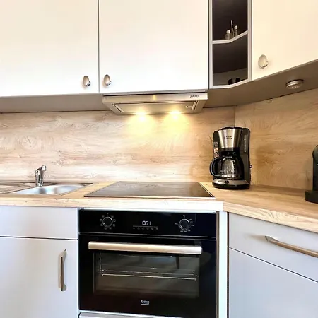 Apartamento Moderne Mit Balkon Und Wlan In