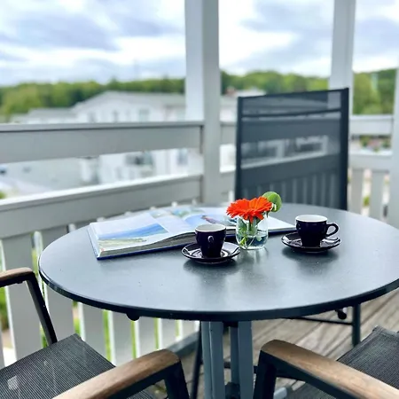 Moderne Mit Balkon Und Wlan In *